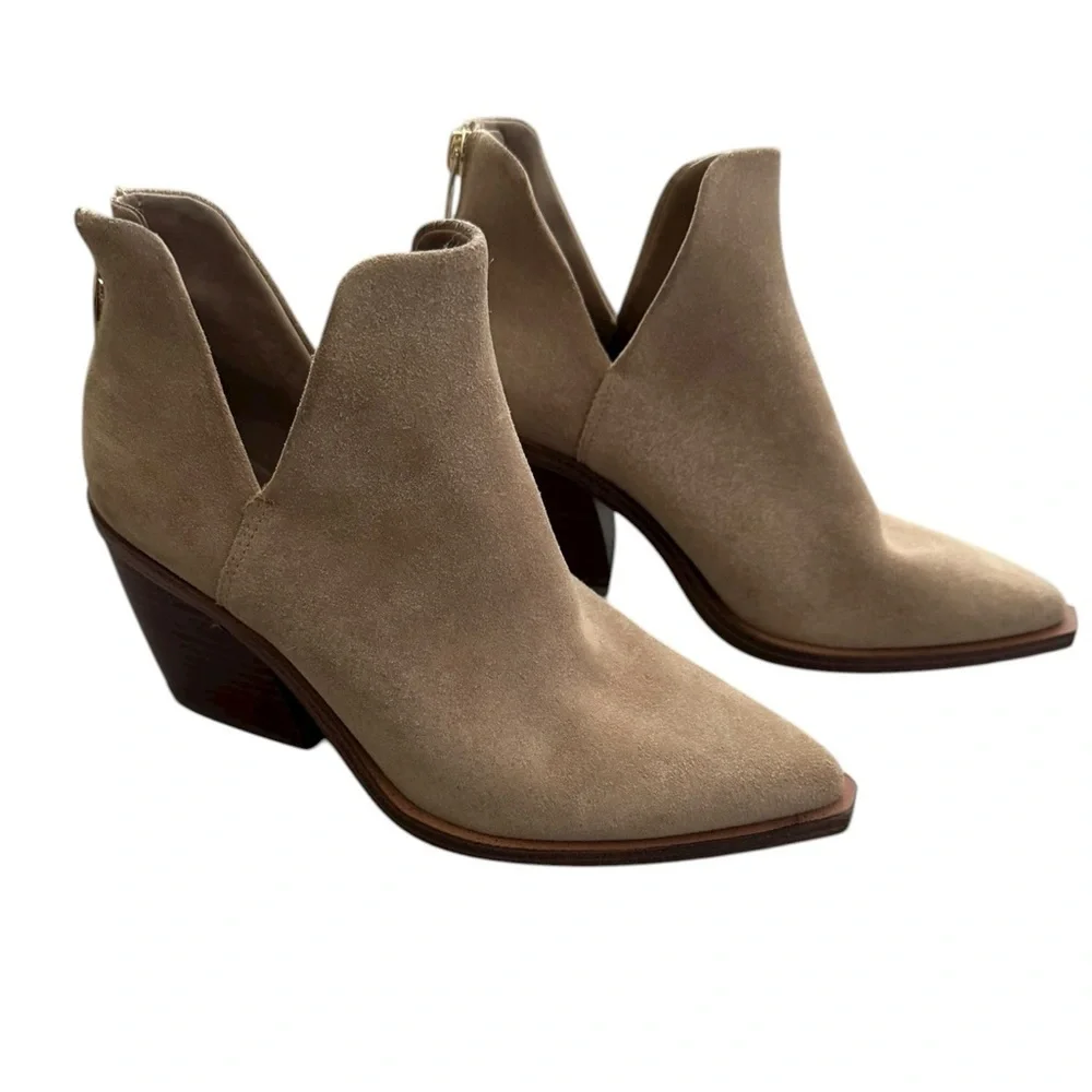 New Vince Camuto Bibestie Tortilla Ankle Boot Tan Suede Bootie size 7